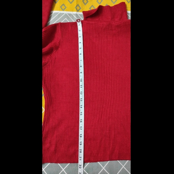 Red High Neck - Picture 8 of 11